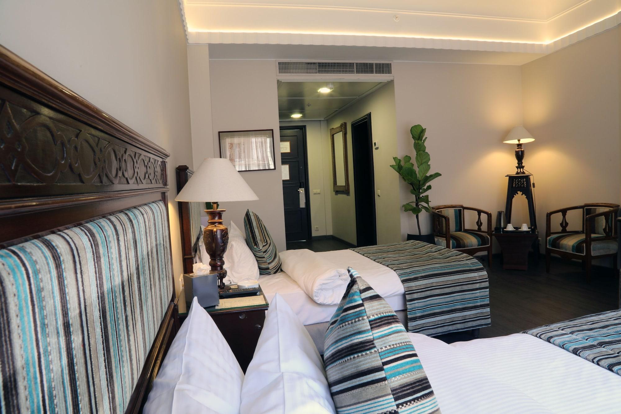 Warwick Palm Beach Hotel เบรุต ภายนอก รูปภาพ