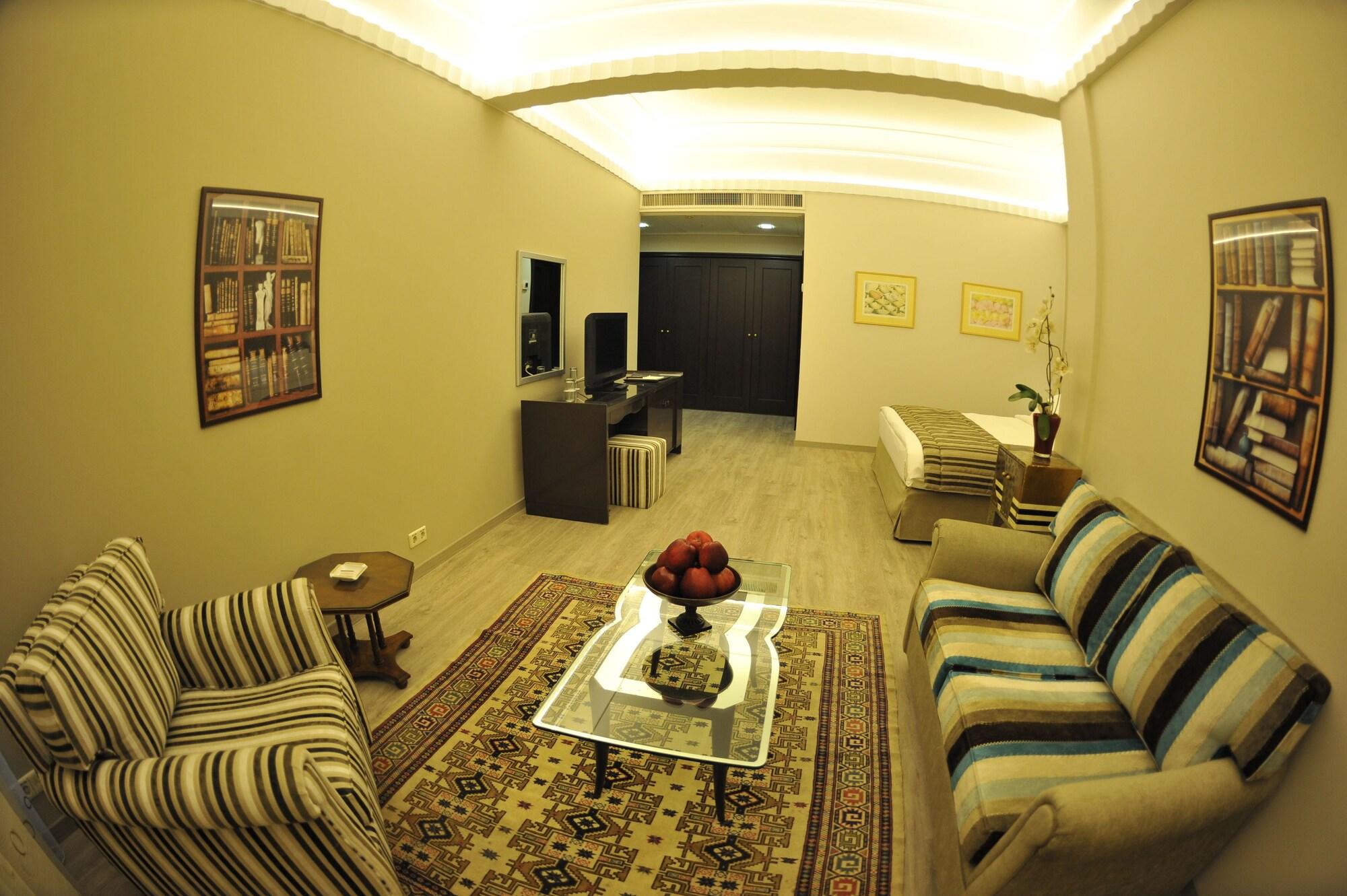 Warwick Palm Beach Hotel เบรุต ภายนอก รูปภาพ
